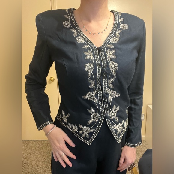 Karin Stevens Petites Vintage Navy Embroidered Jumpsuit 8P NWT 💙🤍 - Picture 6 of 12